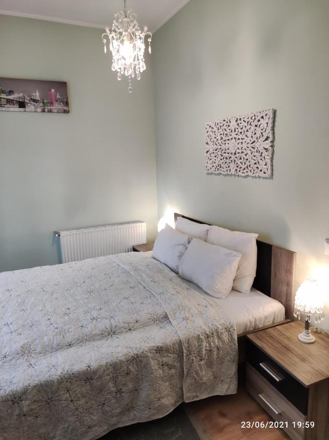 Boutigue City House With Terrace And Garden Free Parking 리가 외부 사진