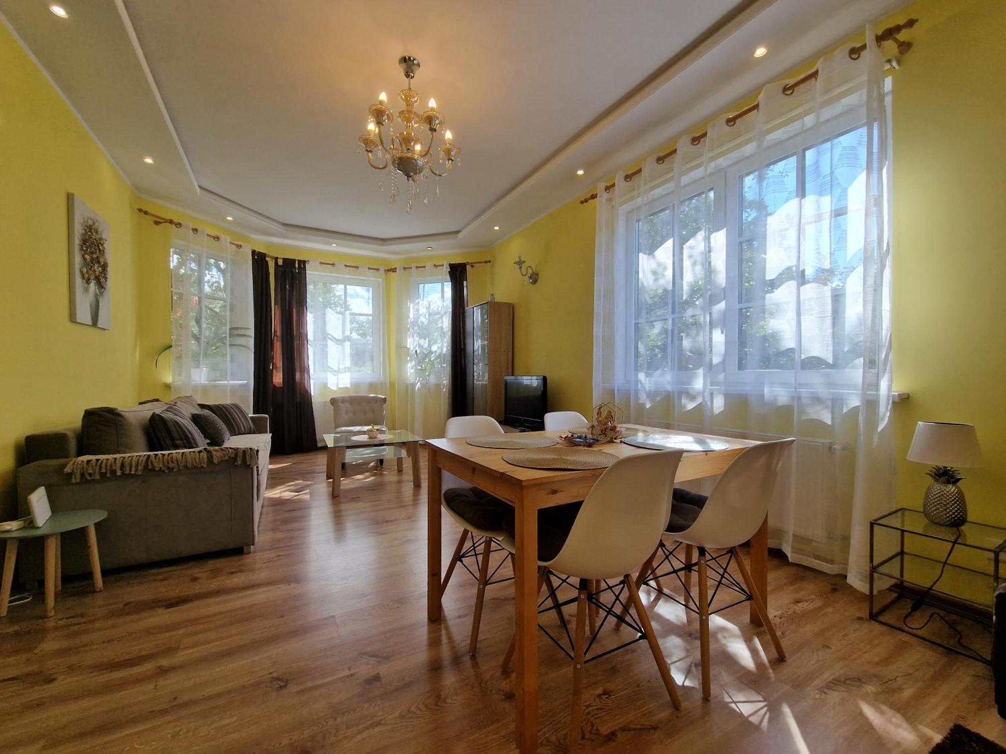 Boutigue City House With Terrace And Garden Free Parking 리가 외부 사진